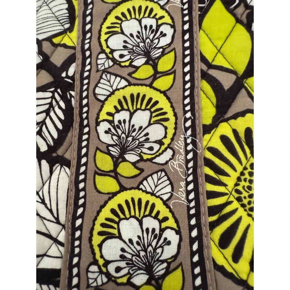 Vera Bradley‎ Backpack DIaperbag Quilted Floral Citron Print Traveler